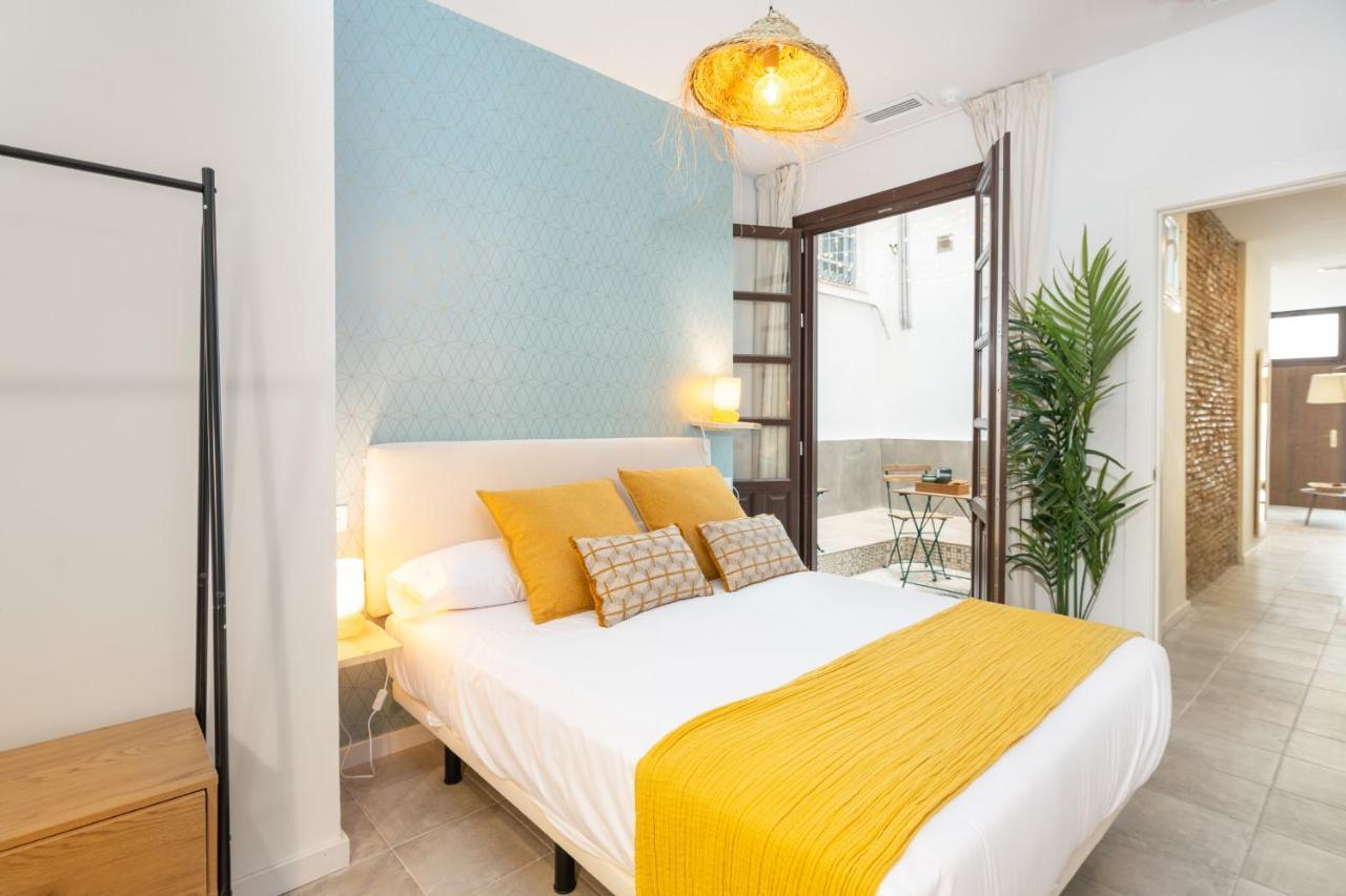 Apartamentos Luna Suites Palacio Dorita Granada Exterior foto