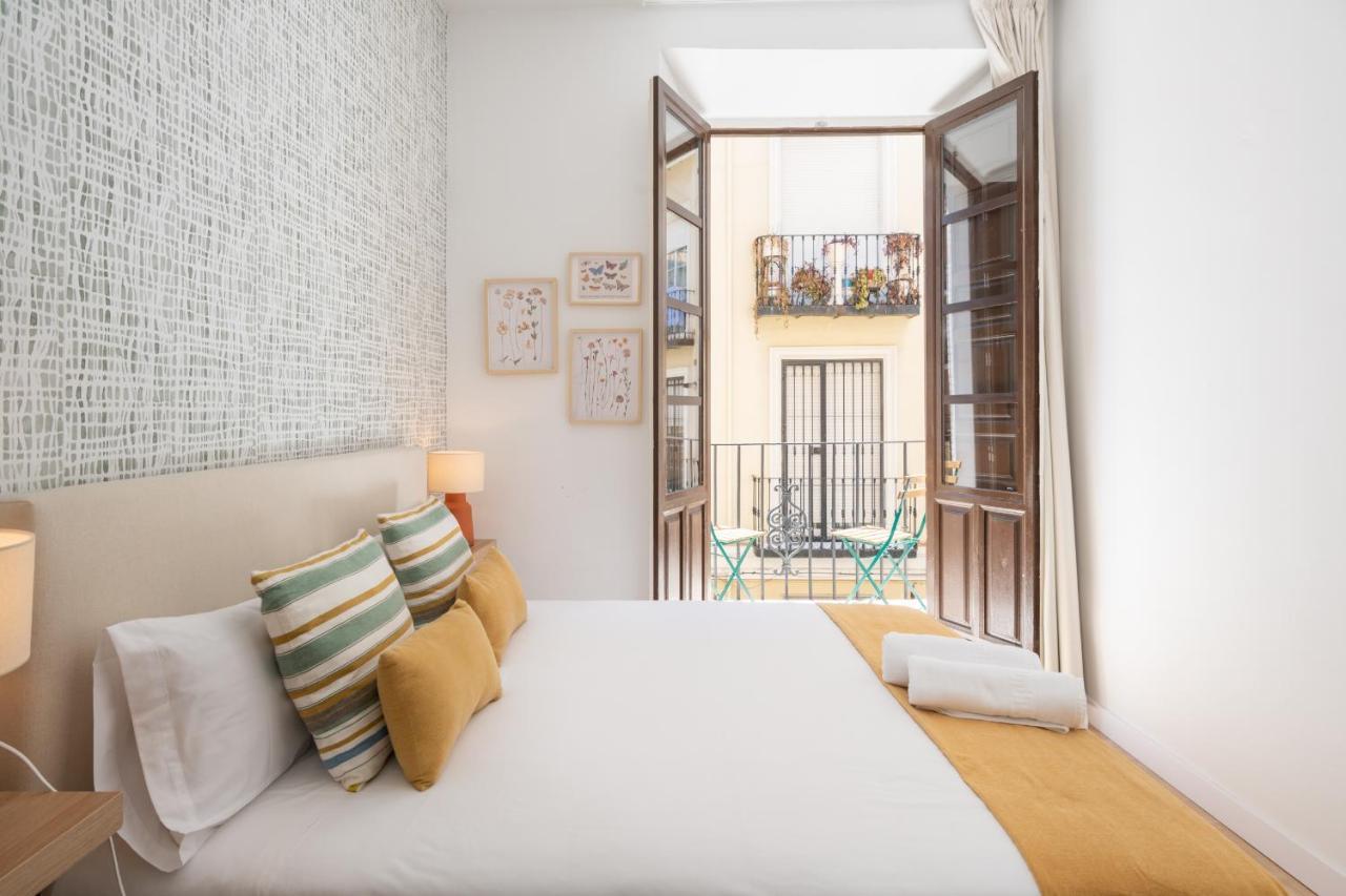 Apartamentos Luna Suites Palacio Dorita Granada Exterior foto